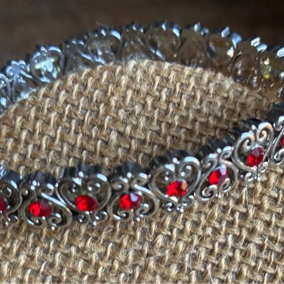 🍓Cookie Lee Silver Tone Stretch Bracelet with Genuine Red Crystals - Picture 3 of 5